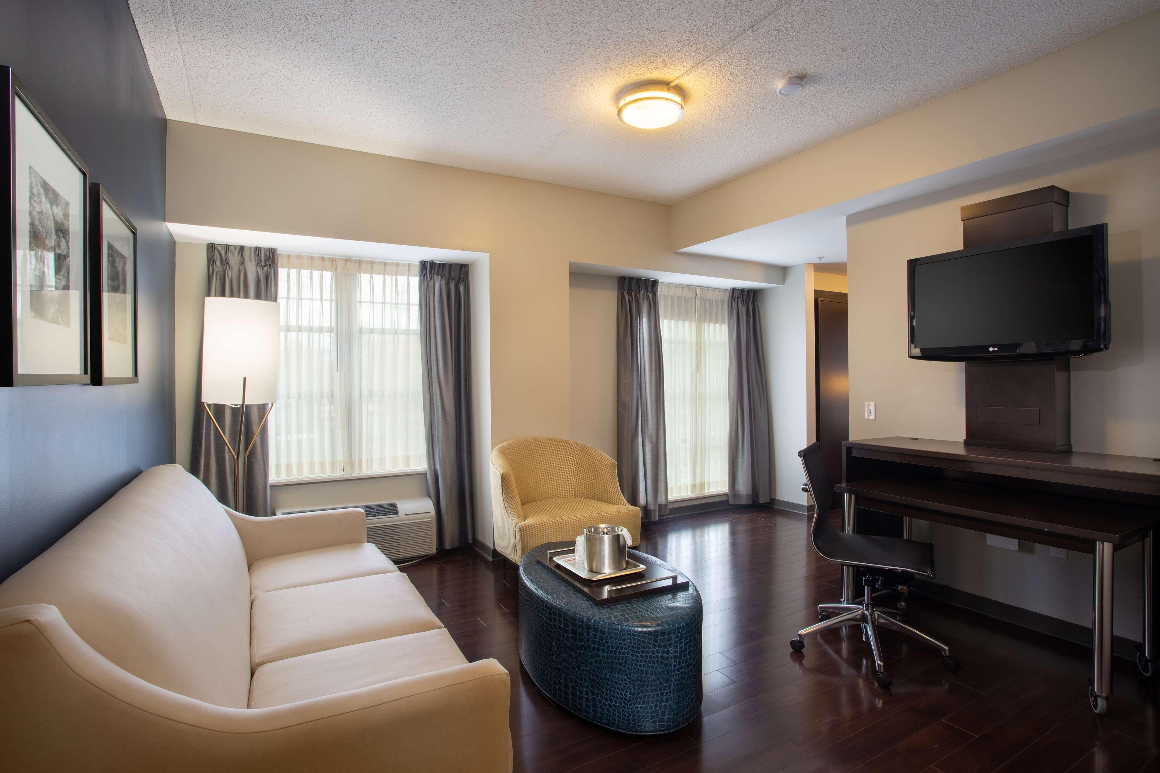 The Mosey Buffalo Williamsville Tapestry Collection Hilton エクステリア 写真